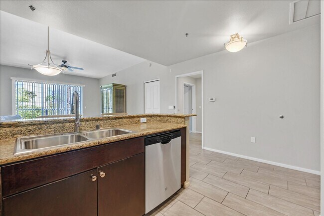 Building Photo - Gorgeous Condo at One Las Vegas!