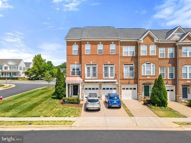 Building Photo - 43220 Becontree Terrace