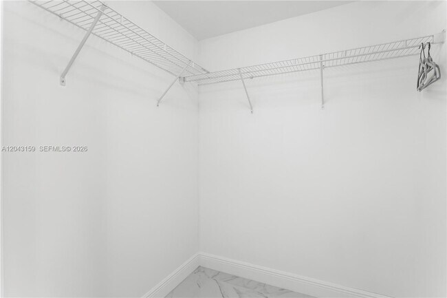 Building Photo - 465 Brickell Ave