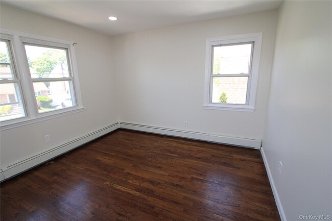 Building Photo - 523 Hawthorne Ave