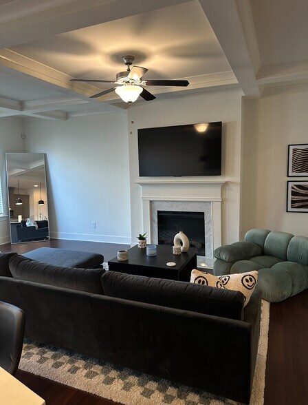 Building Photo - 7784 Baron Rd