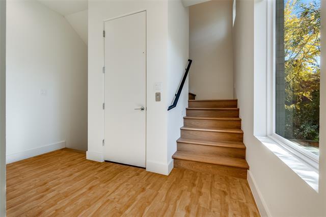 Building Photo - 4414 Abbott Ave