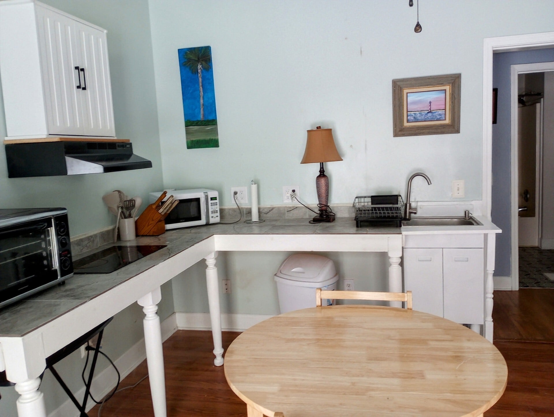 kitchenette 2 - 5718 Wildlife Rd