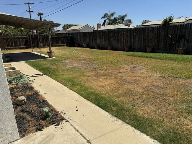 Building Photo - 2209 Carol Pl