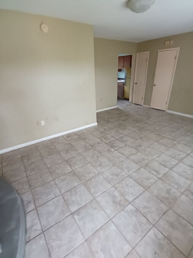 Building Photo - 5505 Hernandes Dr