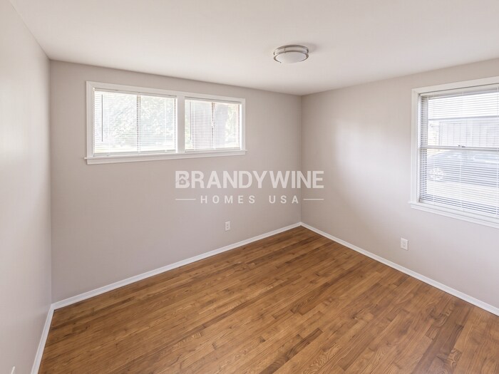 Building Photo - 4854 Cloister Ave