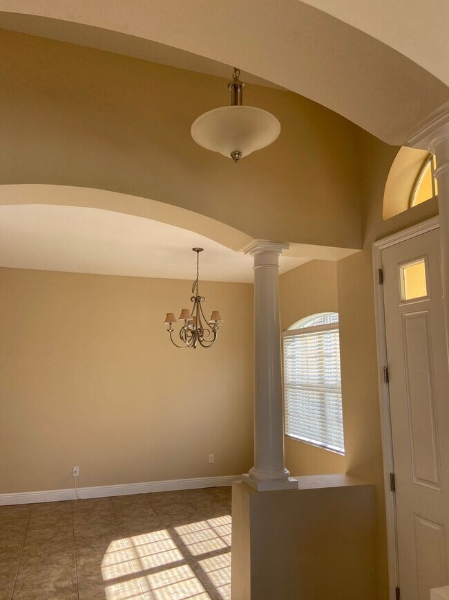 Building Photo - Beautiful Gulf Harbor Villa