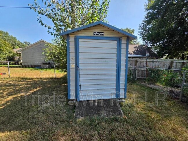 Building Photo - 113 Northfield Dr