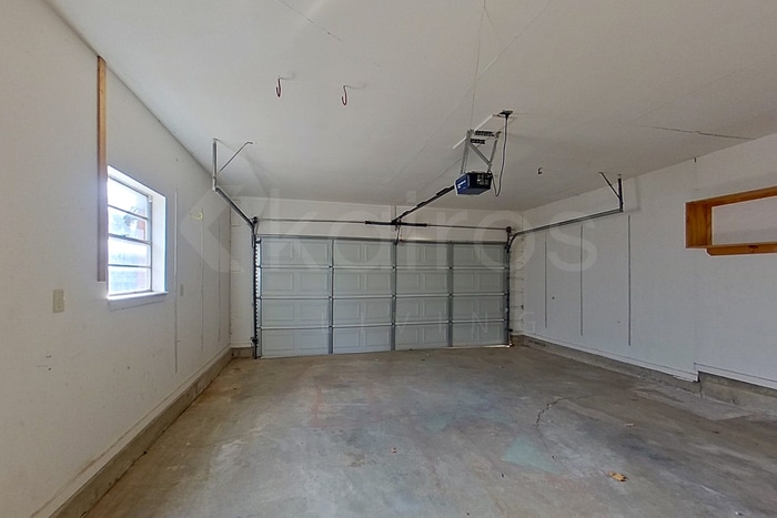 Building Photo - 1205 Mockingbird Ln
