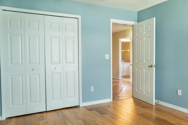 Building Photo - 1407 Whispering Woods Way