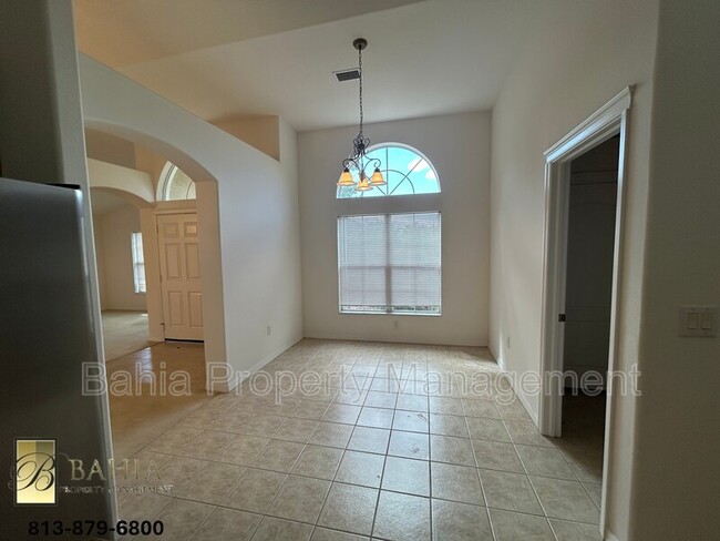 Building Photo - 6850 Pine Springs Dr