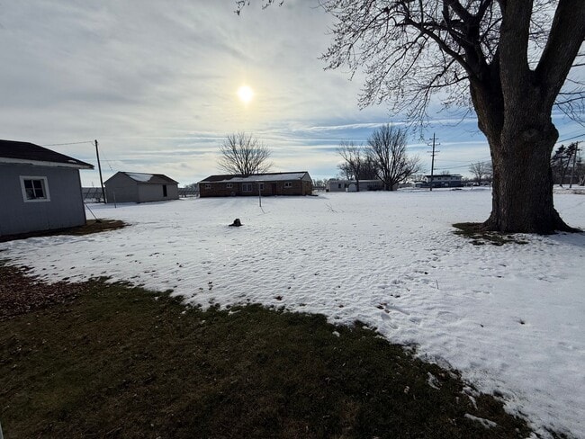 Building Photo - Spacious 2-Bedroom Home in Fulton!