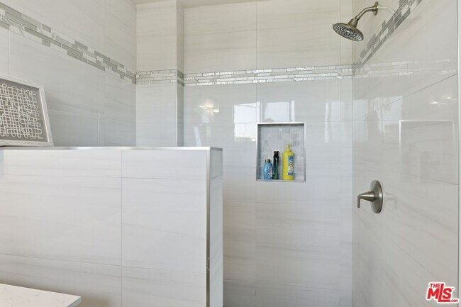 Building Photo - 6400 Pacific Ave