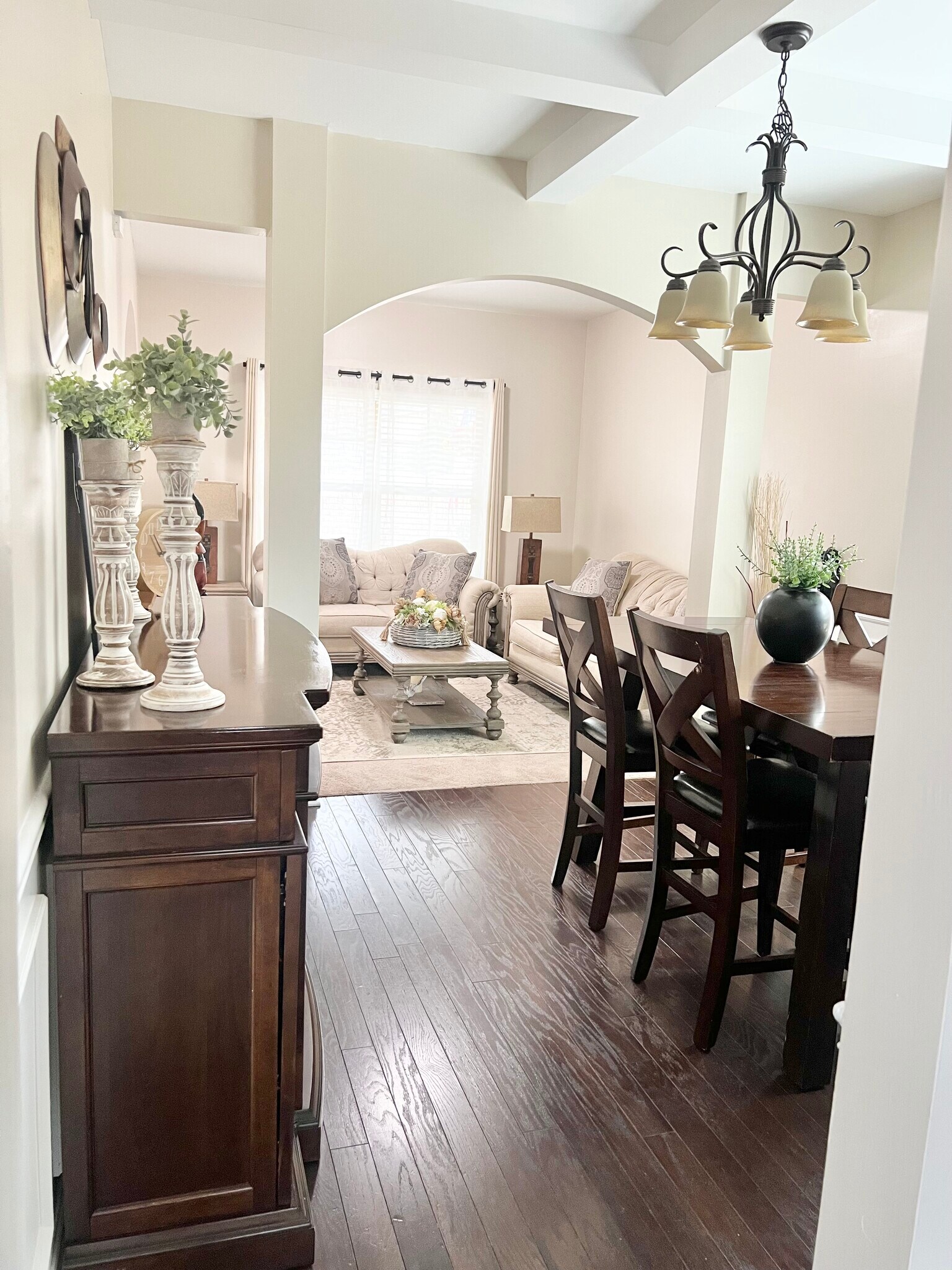 Building Photo - 31 White Pine Way