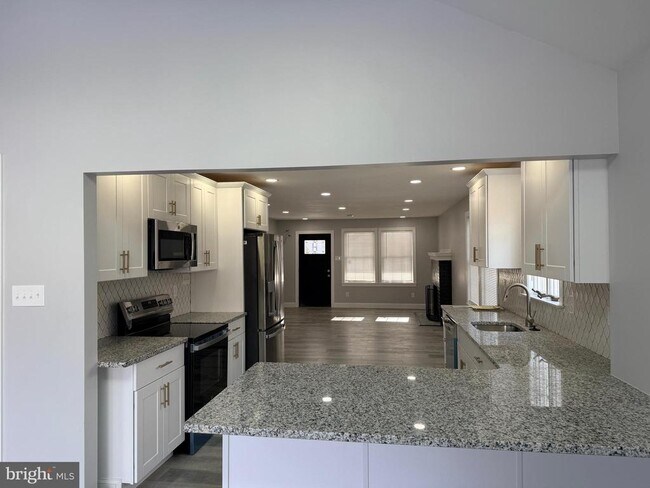 Building Photo - 109 Paoli Pike