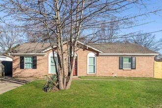 Building Photo - 4014 Stowe St