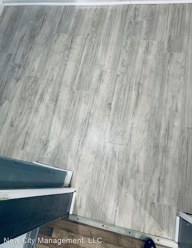 Building Photo - 4 br, 2 bath House - 3331 South Benton Avenue