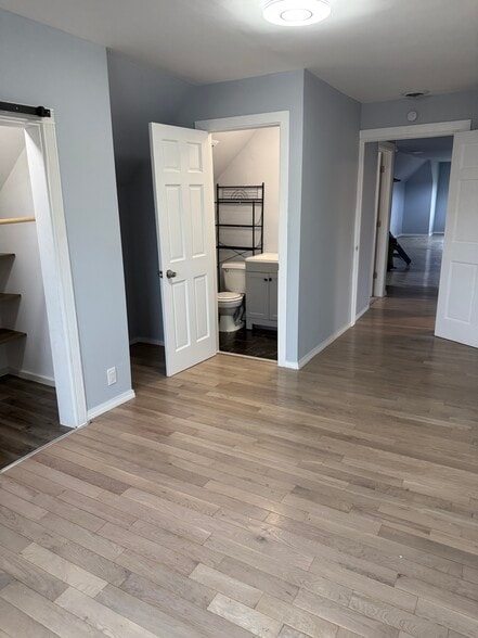 Building Photo - 2807 N 74th Ct