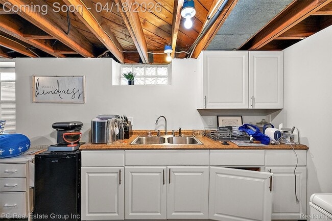 Building Photo - 4307 Cooper Ave