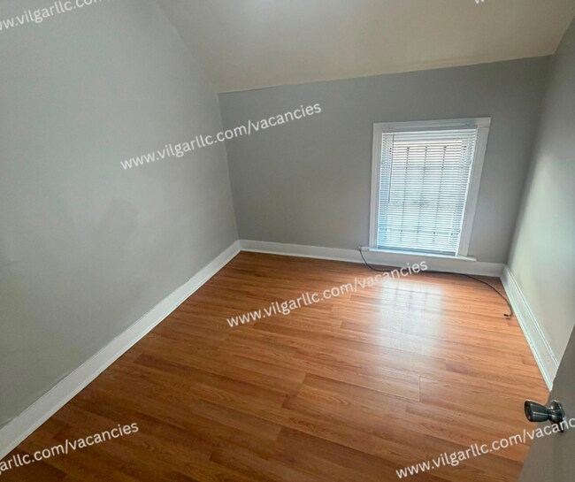 Building Photo - 4926 Olcott Ave