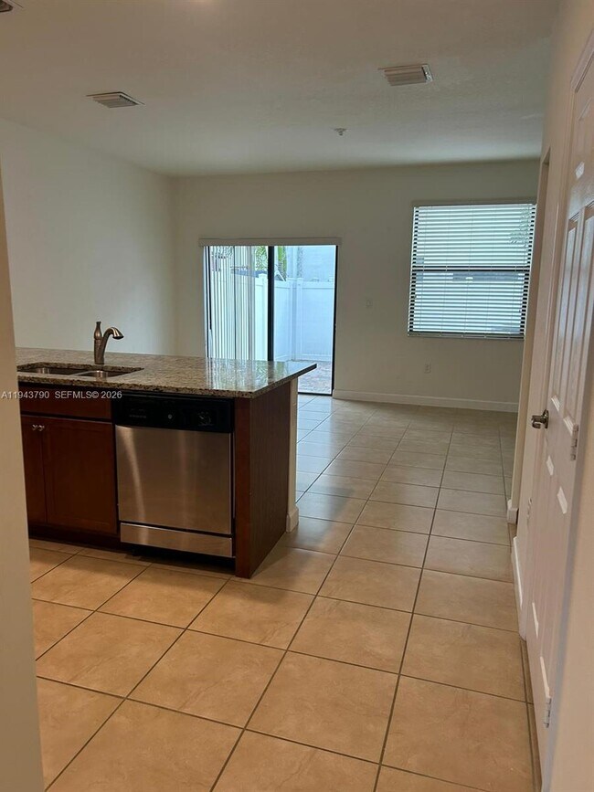 Building Photo - 9332 W 33rd Ln