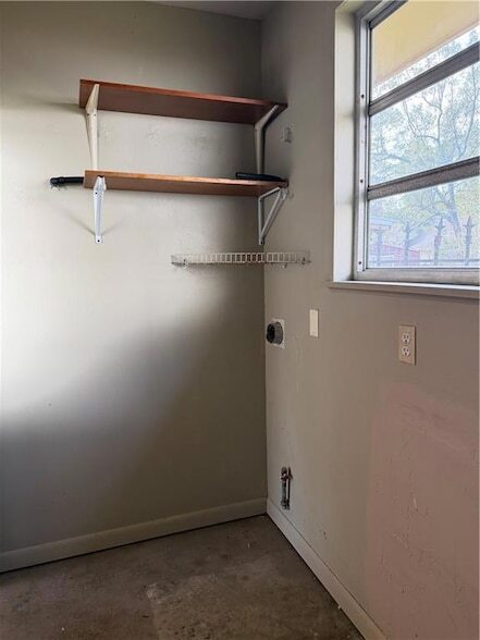 Building Photo - 140 Cindy Lou Pl