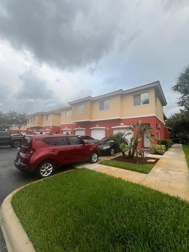 Building Photo - 3310 Palomino Dr