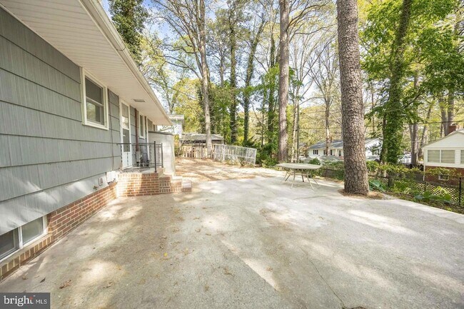 Building Photo - 731 Richwil Dr