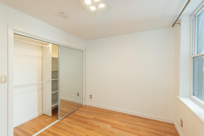 Building Photo - 6405 JFK Blvd E