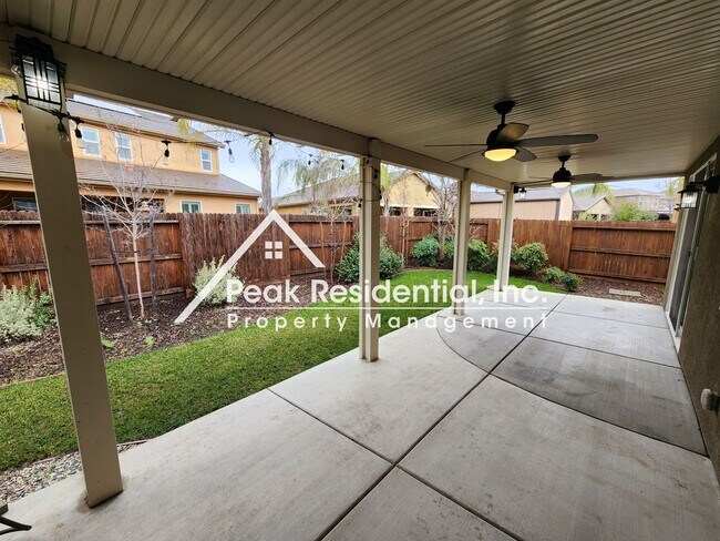Building Photo - 3089 Octave Ave