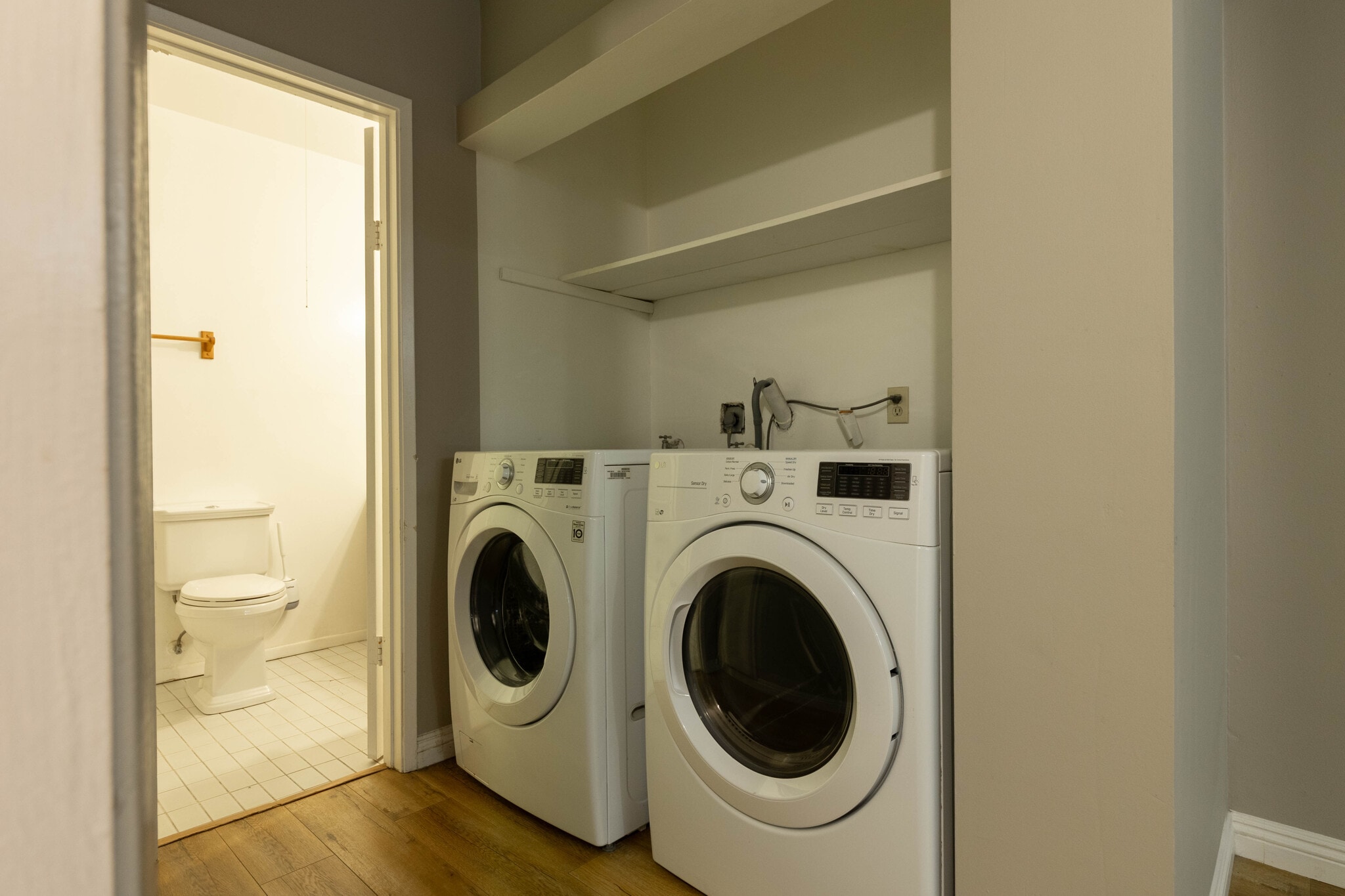 Building Photo - 5125 Harold Way