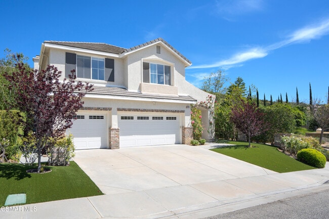 Building Photo - 1004 Lambourne Pl