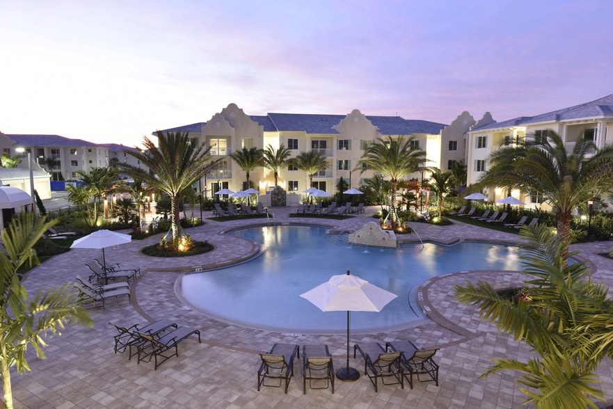 Building Photo - Oceanside Lantana