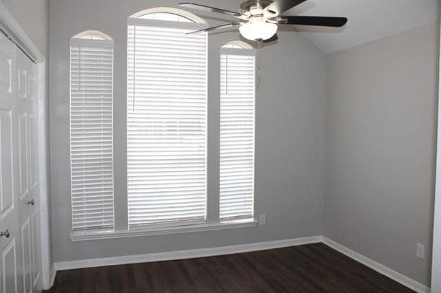 Building Photo - 6213 Covington Dr