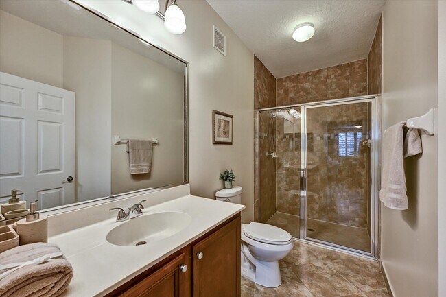 Building Photo - 4870 Bonsai Cir