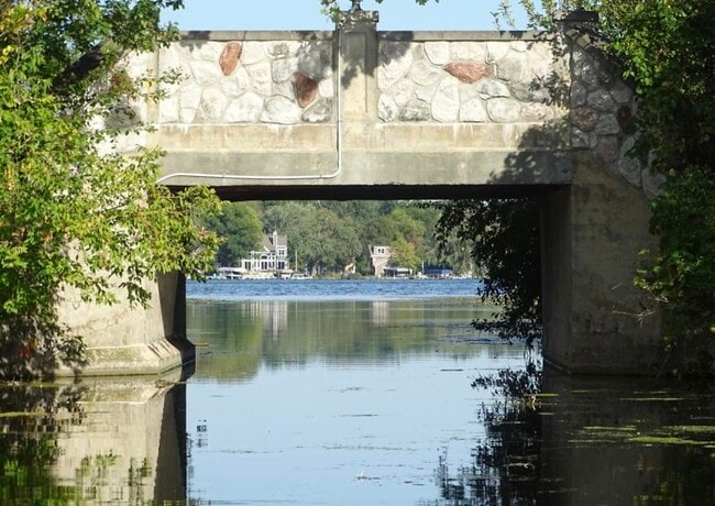 Local Bridge and Walking Area Nearby - 721 Oneida St