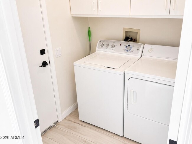 Building Photo - 15876 W Alpine Ridge Dr