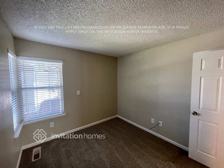 Building Photo - 4939 Orinda Way