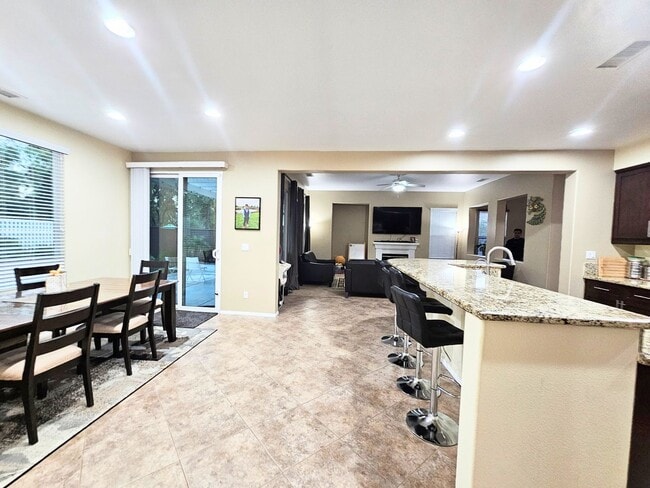 Building Photo - Highly Upgraded Paseo Del Sol Home!