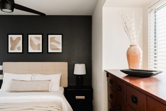 Building Photo - 6380 S Boston St