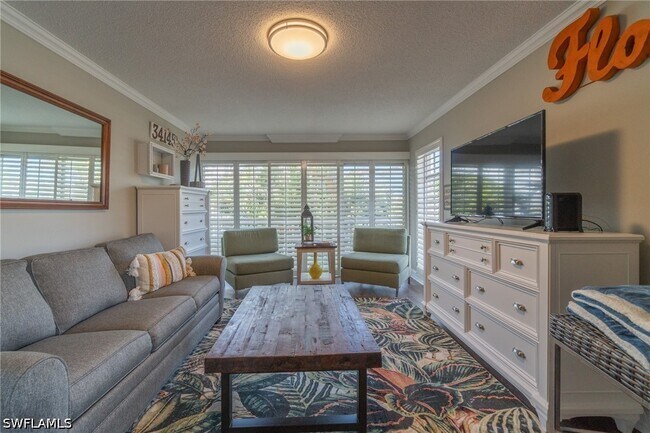 Building Photo - 1215 Edington Pl