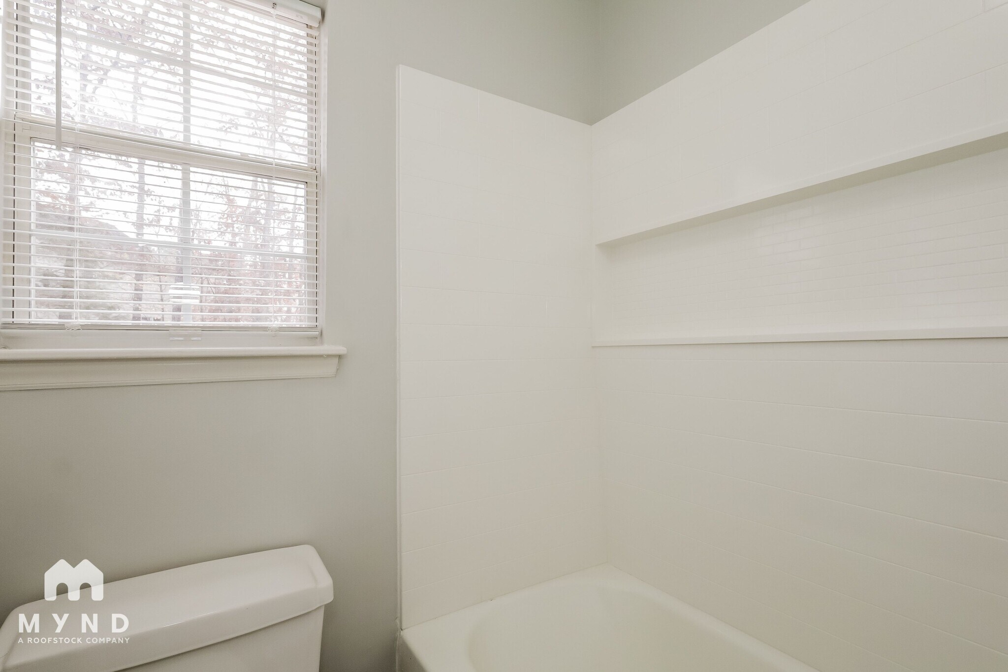 Building Photo - 710 Greyson Dr