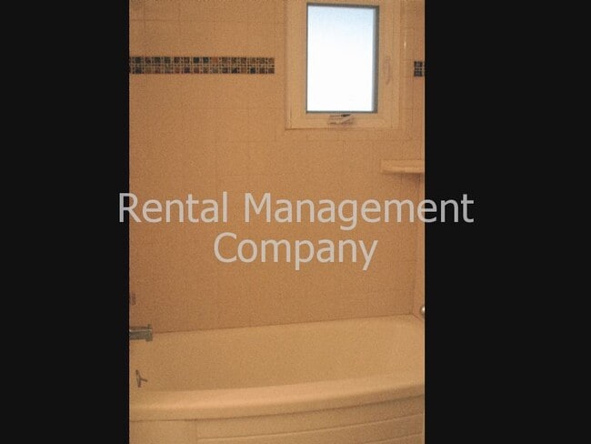 Building Photo - Coming soon! great home with sparkling poo...