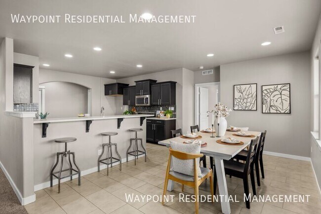 Building Photo - 4235 S Highcliff Ave