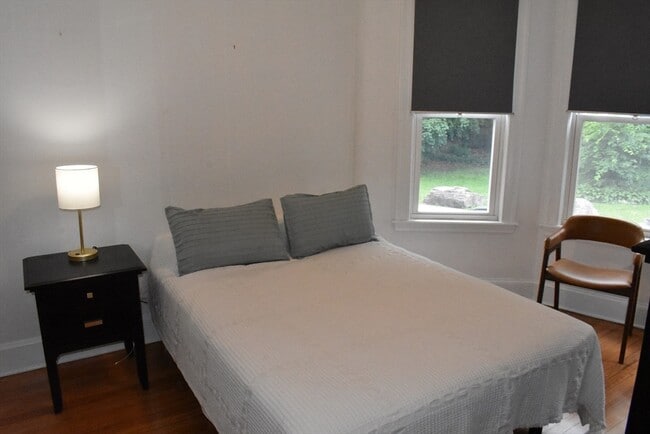 Building Photo - 4 Rockledge St