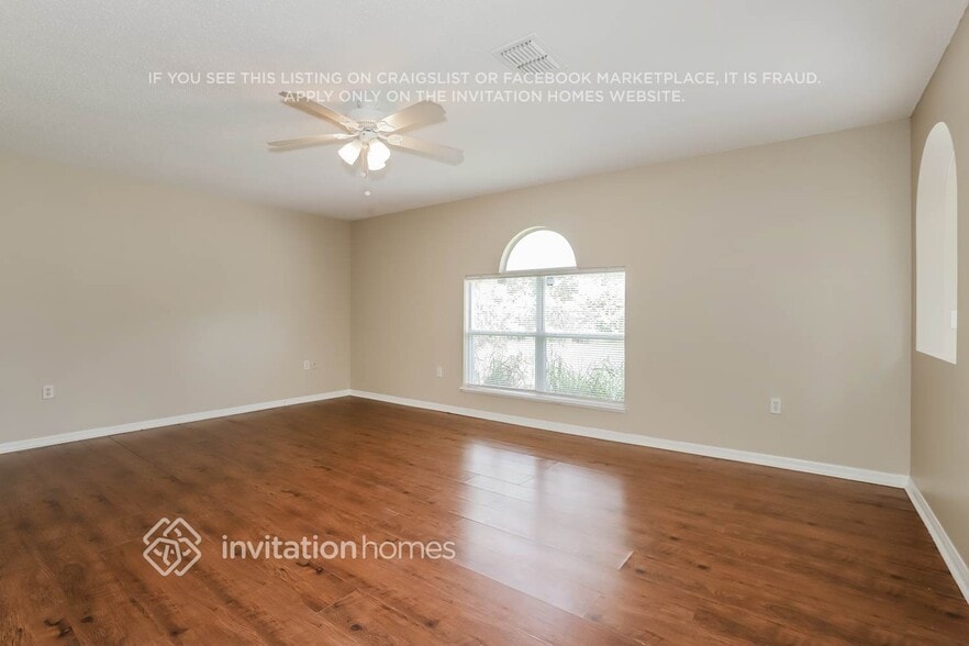 Building Photo - 692 Sunway Ln