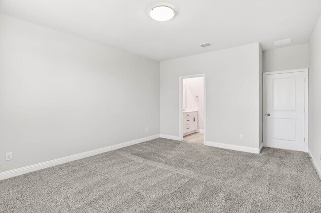 Building Photo - 916 Lido Ln