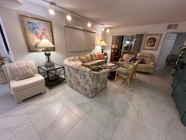 Building Photo - 1801 Eleuthera Point