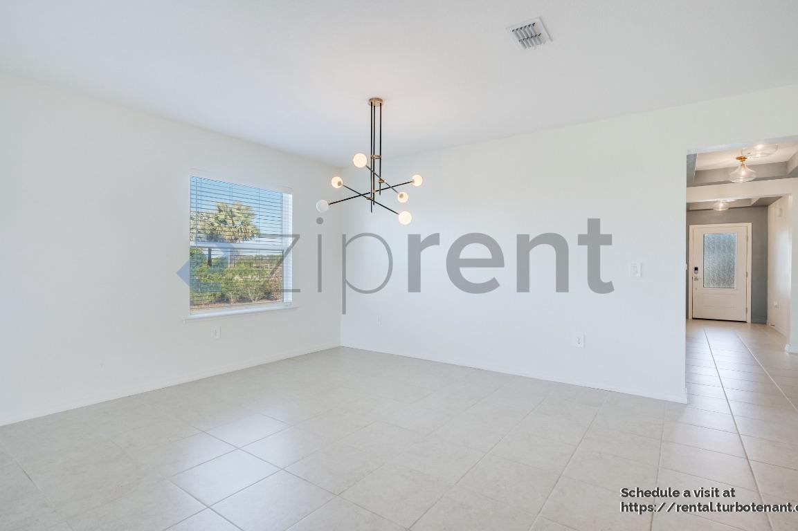 Building Photo - 8750 Cascade Price Cir