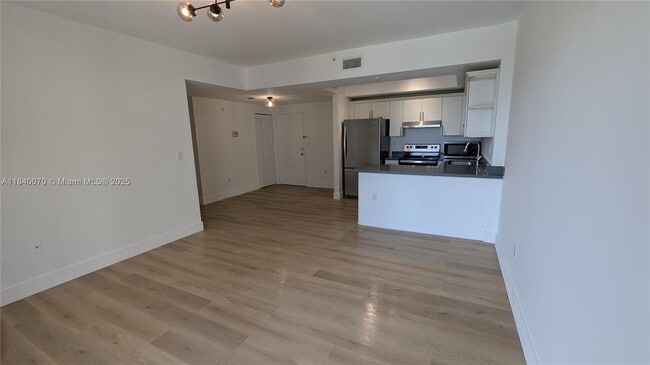 Primary Photo - 3500 Coral Wy